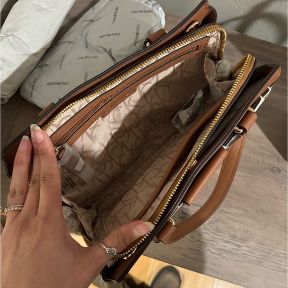 CALVIN KLEIN ✨ SATCHEL - Picture 7 of 12